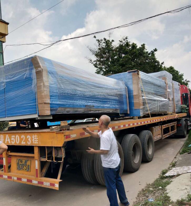 3臺100公斤工業洗衣機發貨汕頭 3臺100公斤工業洗衣機發貨汕頭